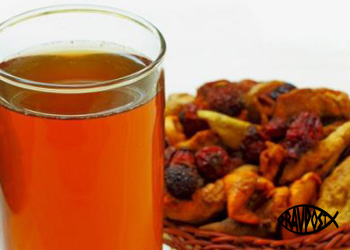 kompot-iz-sushenyh-fruktov-pravoslavnyy-post