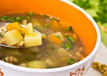 sup-iz-orehov-i-goroha